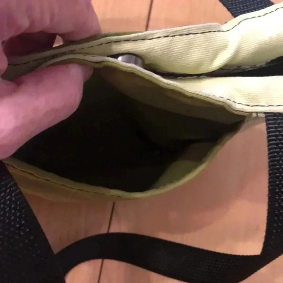 Overland Equipment shoulder bag.  Two toned green canvas with black strap - Picture 5 of 7